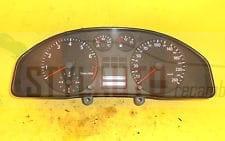 cuadro de mandos Audi A4 8D 1998 1. 6 8D0919861C 8D0 919 861 C 8DO919861C 8DO 919 861 C VDO 110008884002 110. 008