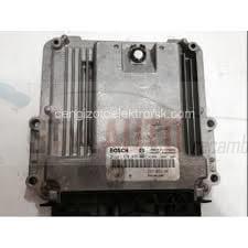 centralita Centralita del motor / Renault Clio IV 1.5 dCi Dacia Dokker 237102213R 23710412R 1039S68020 BOSCH
