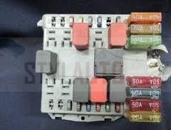 caja de fusibles Fiat Punto 188 46760255 1.2 60