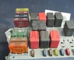 caja de fusibles fiat punto Fiat Punto II 188 1.2 16V 46778448