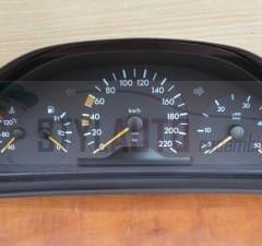 cuadro de mandos Mercedes Benz W210 E-Klasse 2105406547 210 540 65 47 84570064