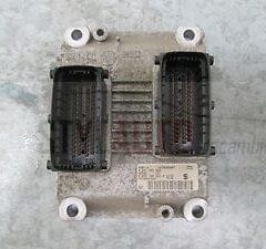 centralita motor Fiat Punto 1.4 16v Bosch Engine ECU, 0261208033, 0 261 208 033, 0 055 195 686, 0055195686