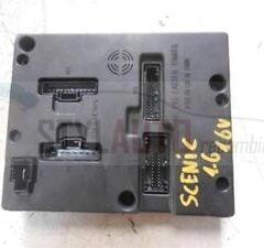 UCH RENAULT SCENIC 8200029342B S108502610G