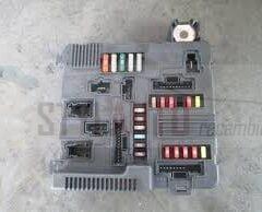 centralita fusibles RENAULT MEGANE 8200306033C S118399300L S118399300 L UPC X84 N3