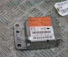 centralita de airbags nissan almera tino 0285001361 988204u400