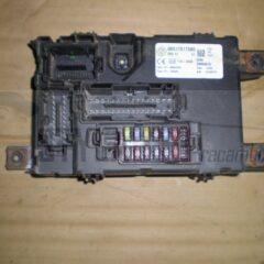 Caja de fusibles / Fiat Grande Punto IND 01 00517817580 FI1-AM433RX FI1-125KHZ 28050016