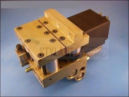 BOMBA ABS Audi 4A0614111C Bosch 0265211001