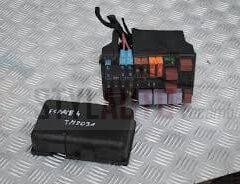 caja de fusobles renault velsatis espace 2.2 dci 8200272455