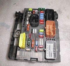 Caja de fusibles / Citroen C5 9667044980 BSM-R02-0023/06/10