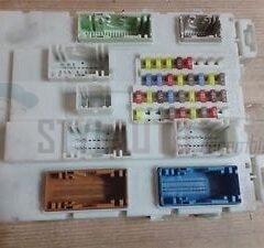 caja de fusibles ford cmax bv6n-14a073-es bv6n14a073es