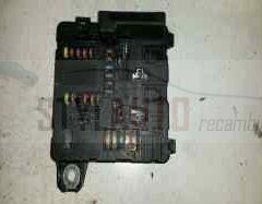 Caja fusibles Renault Megane II Renault Scenic II (2003-2009). 8200306032C / S118399200