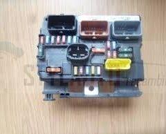 Caja de fusibles / Citroen C3 Peugeot 207 R09 BSM-00 9667199780 HW8-SW8-MK8-2012-01-21-2 61
