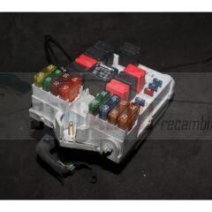 caja de fusibles Lancia Ypsilon 2006 51724661