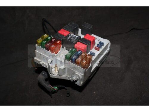 caja de fusibles Lancia Ypsilon 2006 51724661
