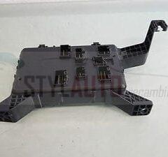 Caja de fusibles / Ford Mondeo 1S7T14A073AE 1S7T 14A073 AE