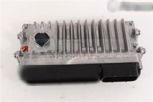 centralita de motor toyota auris 89661-0zu60 896610zu60