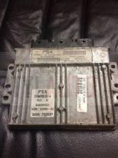 CENTRALITA DE MOTOR CITROEN PEUGEOT 21647915-4, 216479154, 9647498080