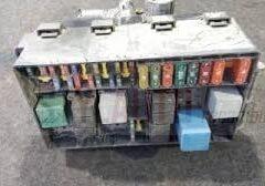 caja de fusibles ford focus 2M5T14A067BB 2M5T-14A067-BB 518276100