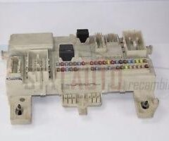 CAJA RELES / FUSIBLES 30728906 de VOLVO S40 BERLINA (2003 - 2012