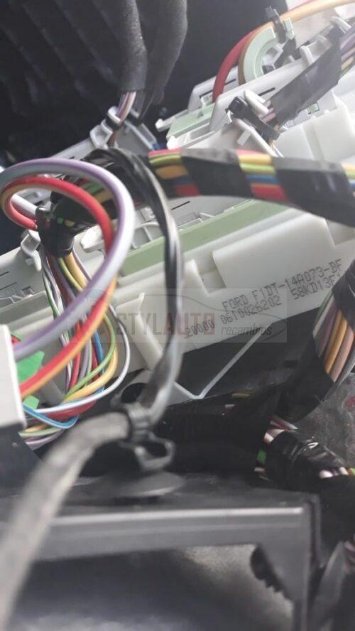 caja fusibles ford focus 1.0 f1dt-14a073-bf f1dt14a073bf