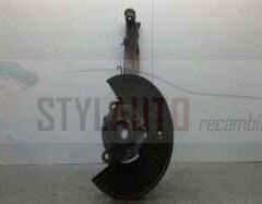 mangueta delantera izquierda vw touareg r5 7l6407257a