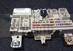caja de fusibles ford focus 1.8 tdci 4m5t-14a073-bf / 4m5t14a073bf