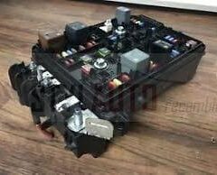 caja de fusibles opel astra k 39040849