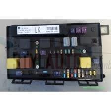 caja fusibles opel astra h 5DK 009 464-40. 5DK00946440. de pieza: 13 268 301 LK. Nº de pieza: 13268301LK