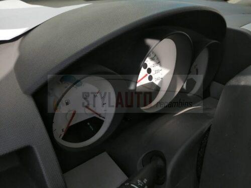 cuadro de relojes dodge caliber 2.0 gasolina