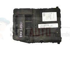 caja fusibles renault megane 2 2.0 dci s118400260e