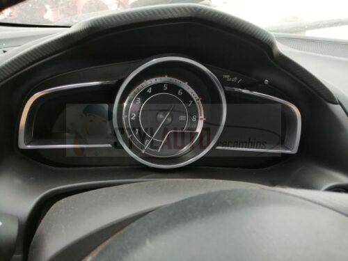 cuadro de relojes mazda 3 gasolina año 2018