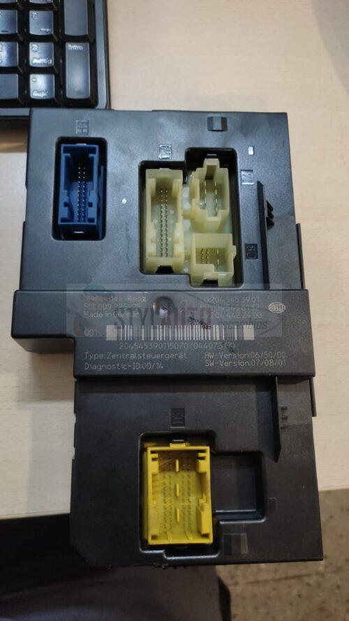 caja de fusibles mercedes w204 5dk00922525 2045453901  2045453901 2045456132 2044422400