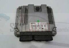 centralita de motor toyota auris 1.4 d4d 0281017039 TOYOTA 8966102X80