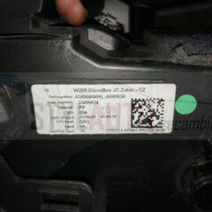 guantera mercedes c220 cdi w205 a2056800091