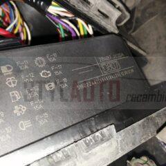 BSI - Caja Fusibles Renault Koleos 284B7JY00A, 519222442, D807