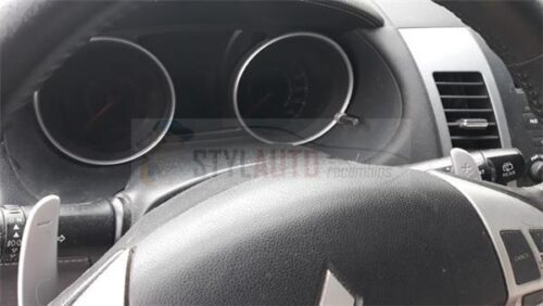 CUADRO RELOJES MITSUBIHI OUTLANDER 2.2