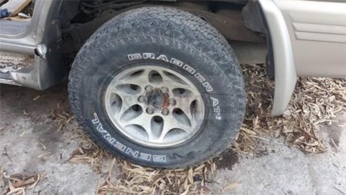 JUEGO DE LLANTAS MITSUBISHI MONTERO 99