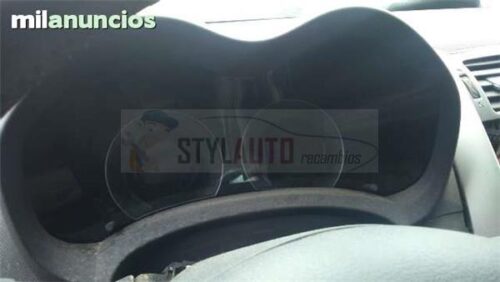 CUADRO RELOJES TOYOTA AURIS D4D