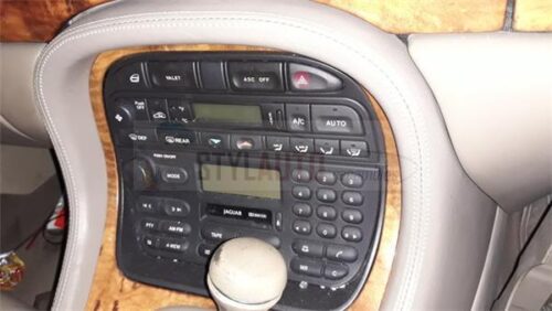RADIO CASETTE JAGUAR XJ6 1998