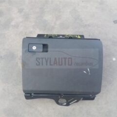 GUANTERA VW PASSAT año 2014