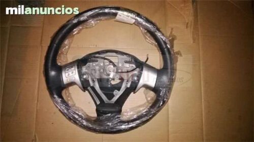 VOLANTE MULTIFUNCION TOYOTA AURIS
