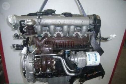 MOTOR VOLVO V70 -01 8111099 D5252T