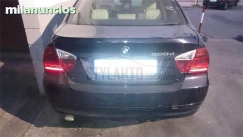 DESPIECE BMW 320D E90 NEGRO - Imagen 2