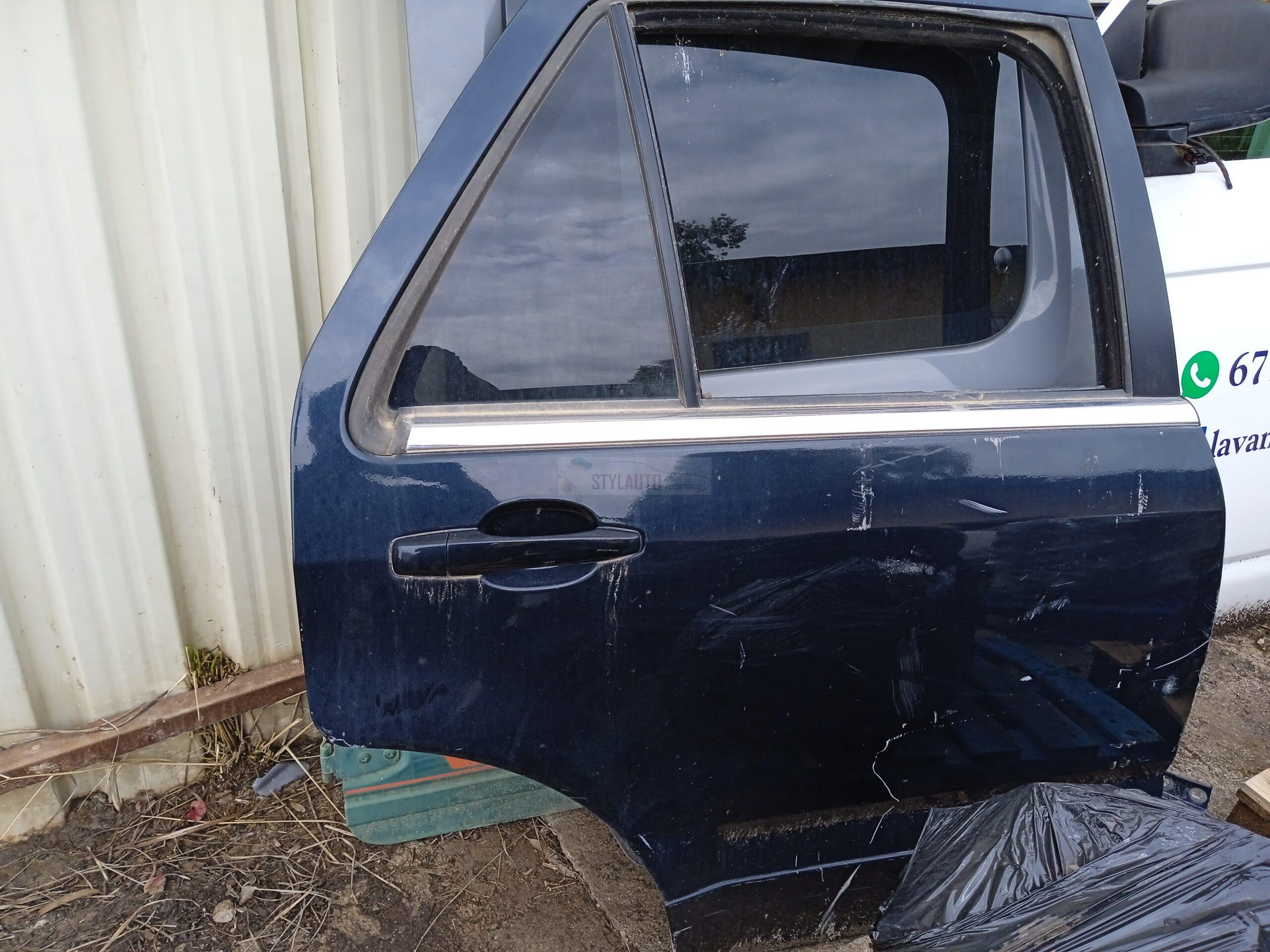 PUERTA TRASERA DERECHA CADILLAC SRX