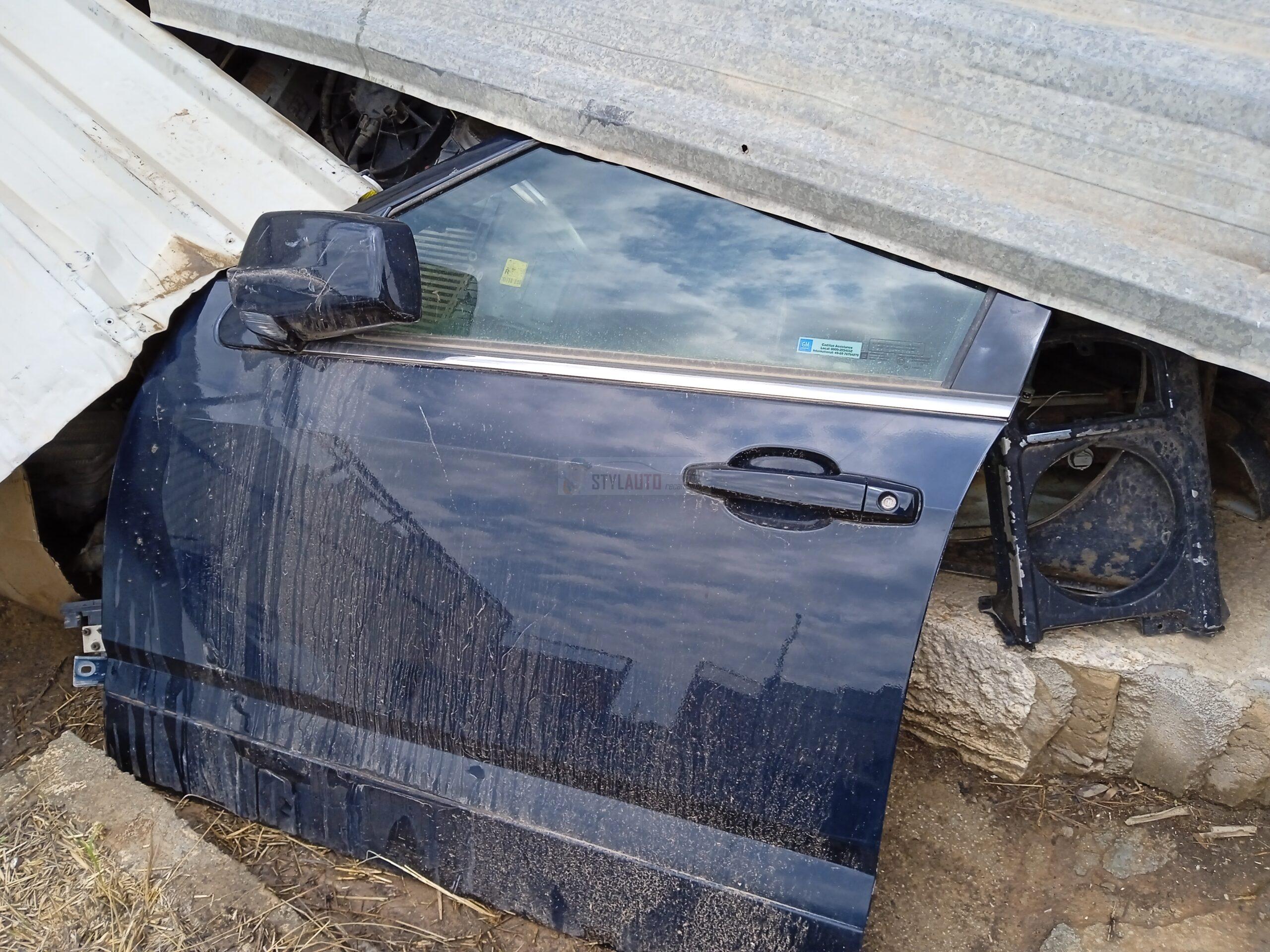 PUERTA DELANTERA IZQUIERDA CADILLAC SRX