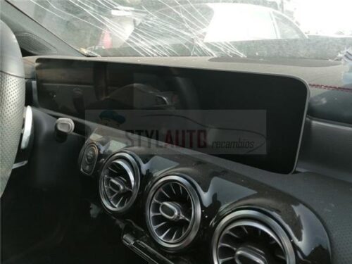 pantalla cuadro completo mercedes cla
