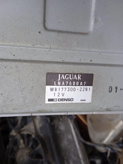 Controlador Jaguar LNA7600AF 177300-2281 Denso 15211