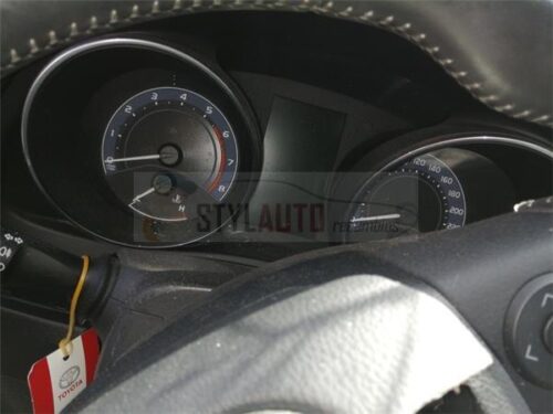 CUADRO MANDOS TOYOTA AURIS HIBRIDO 2014