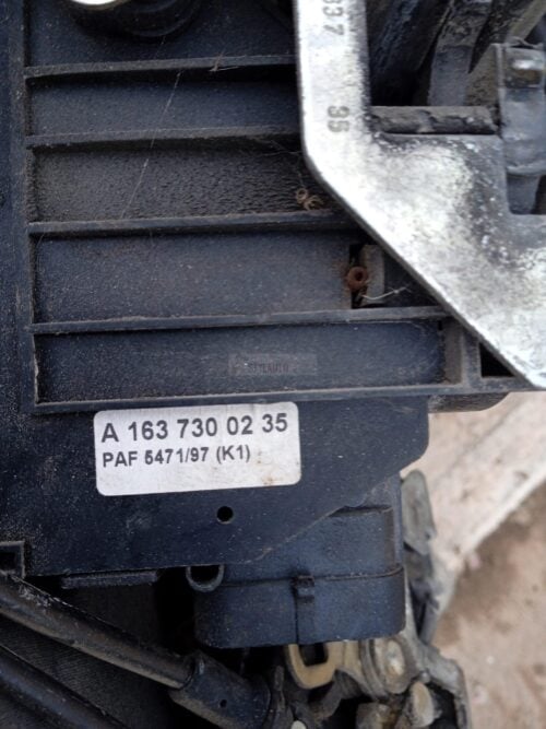 A1637300235 CERRADURA PUERTA TRASERA DERECHA para MERCEDES-BENZ CLASE M ML 230