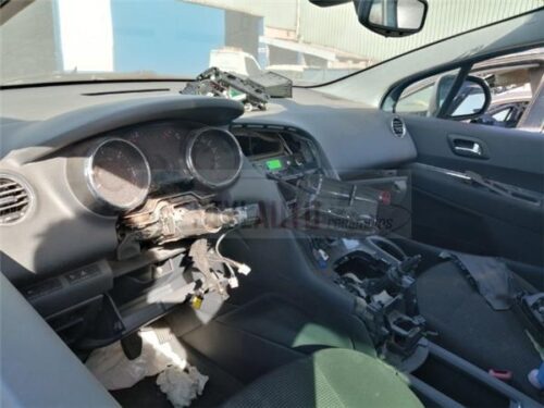 salpicadero peugeot 5008